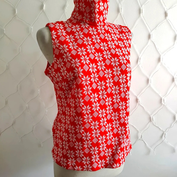 Vintage Shift Top / Red with White Snowflakes / Med-Large - Picture 1 of 6